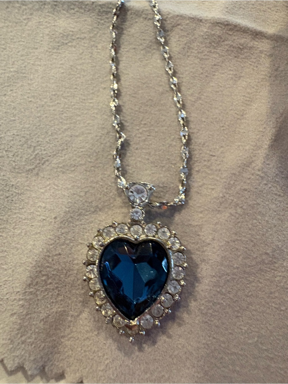 Avon “Hope Diamond” Heart Pendant Necklace set with matching earrings.